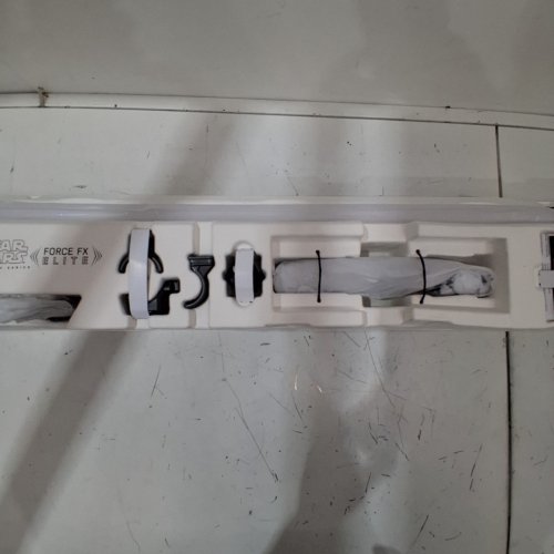 STAR WARS BLACK SERIES MAUL FORCE FX ELITE MAUL LIGHTSABER image 4