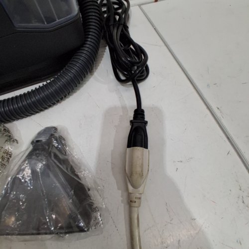 HOOVER SPOTLESS MINI CORDED PORTABLE SPOT CLEANER - 120V , 3.5A - RED AND GRAY (MODEL: FH12300) image 2