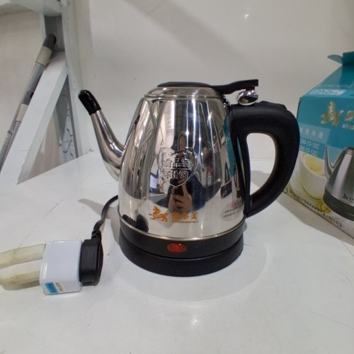 XINDUOMEI ELECTRIC KETTLE - SILVER AND BLACK image 2