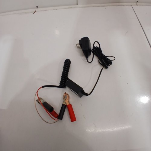 CEN-TECH 12V AUTOMATIC BATTERY CHARGER & MAINTAINER - 500MA (ITEM: 59000) image 3