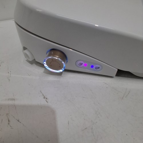 LXLU BIDET TOILET SEAT WITH SLOW CLOSE LID, HEAT, AND REMOTE - OVAL - WHITE (MODEL: RF001) image 2
