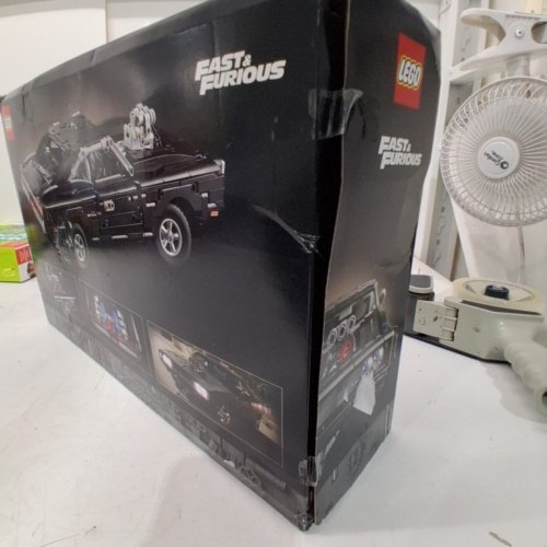 1516PC LEGO FAST & FURIOUS DODGE CHARGER R/T BUILDING SET (MODEL: 42231) image 4