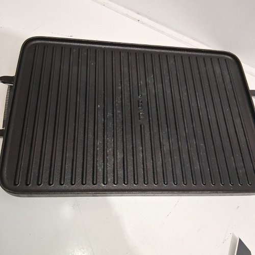 BOBBY FLAY X GREENPAN REVERSIBLE CAST IRON GRILL GRIDDLE - 16.75" X 11.4" - (MODEL: 1995033) image 3