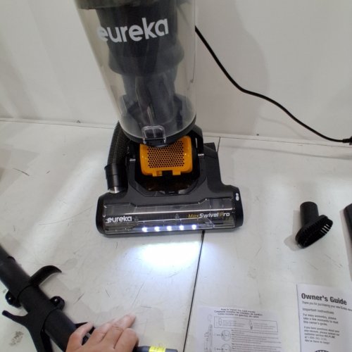 EUREKA MAXSWIVEL PRO UPRIGHT VACUUM CLEANER - 120 V - BLACK / YELLOW (MODEL: NEU350C) image 2