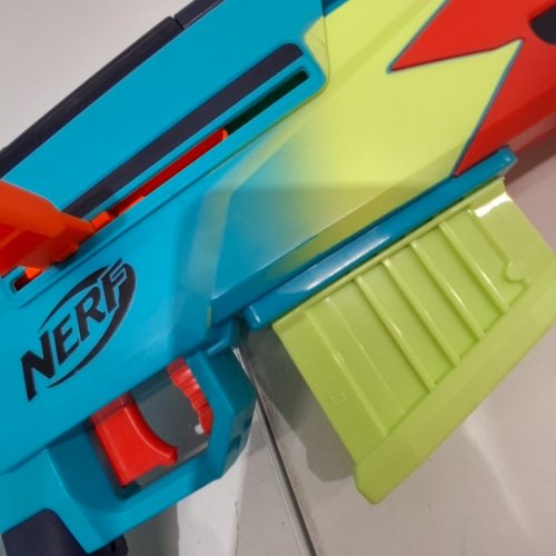 NERF FORTNITE ELITE BLASTER - BLUE AND ORANGE image 4