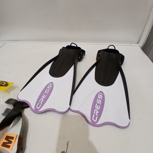 WOMENS' CRESSI PALAU SCUBA DIVING SET - SMALL - WHITE/LILAC image 2