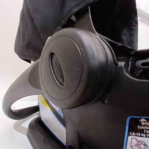 GRACO SNUGRIDE 35 LITE LX INFANT CAR SEAT - 4-35LBS CAPACITY - GOTHAM FASHION BLACK/GREY (MODEL: 2143034) image 4