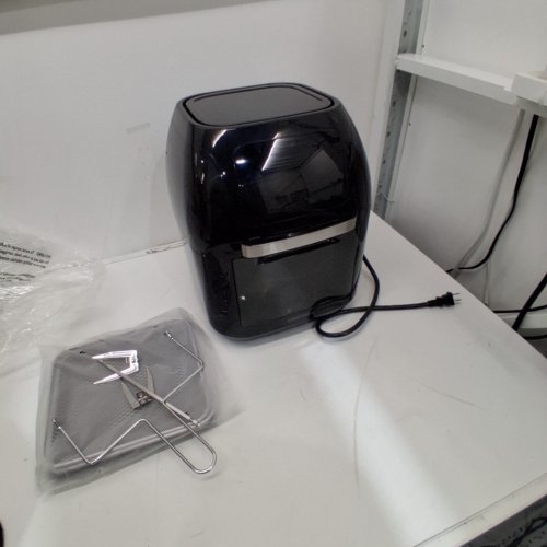 CHEFMAN MULTIFUNCTIONAL AIR FRYER - 10QT - 1700W - 120V - BLACK (MODEL: RJ38-10-RDO-V2-NR-CA-AM) image 3