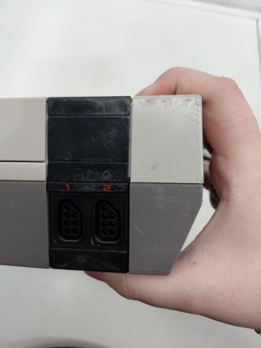 NINTENDO ENTERTAINMENT SYSTEM (NES) - ORIGINAL MODEL (MODEL: NES-001) image 3