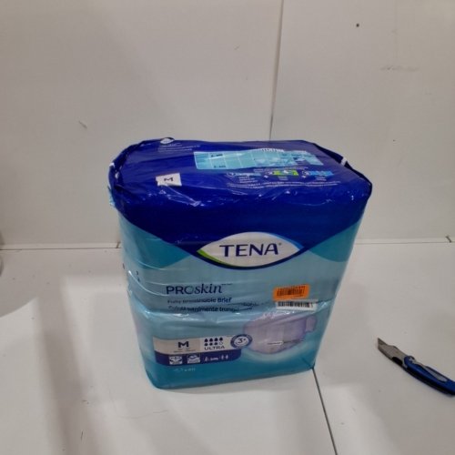 40PK TENA ADULT INCONTINENCE BRIEF, ULTRA ABSORBENCY, MEDIUM image 2