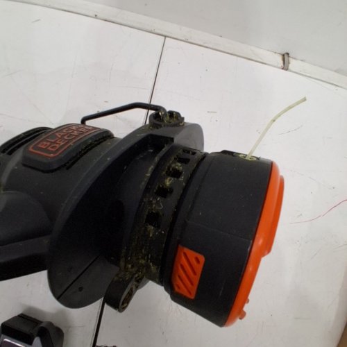 BLACK+DECKER CORDLESS STRING TRIMMER/EDGER WITH BATTERY - 10" - 20V - BLACK/ORANGE (MODEL: LST201) image 5
