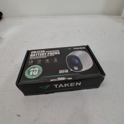 TAKEN RECHARGEABLE BATTERY CHARGER AND 4 3.7V BATTERIES - BLACK (MODEL:CR123A) image 3