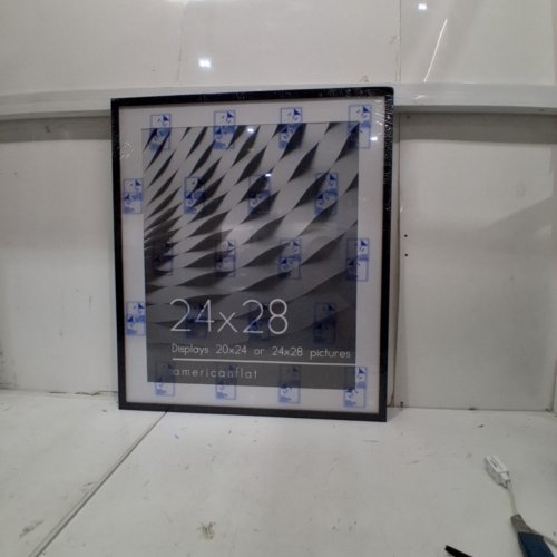 AMERICAN FLAT PICTURE FRAME WITH PLEXIGLASS AND MAT - 20" X 24" WITH MAT OR 24" X 28" WITHOUT - BLACK image 3