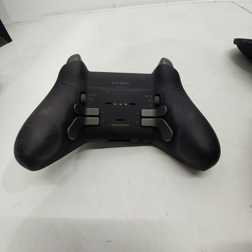 XBOX ELITE WIRELESS CONTROLLER SERIES 2 - XBOX ONE ELITE 2 CONTROLLER EDITION image 3