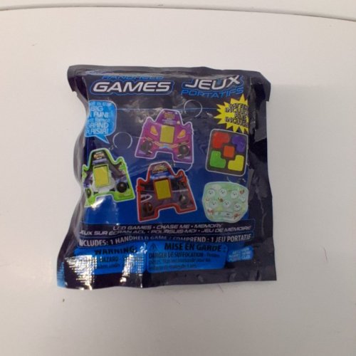 ELECTRONIC HANDHELD GAME- KEYCHAIN BLINDBAG image 2