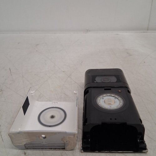 RING VIDEO DOORBELL 4 WITH IMPROVED VIDEO AND ENHANCED WIFI - (MODEL: 5D22E9) image 3
