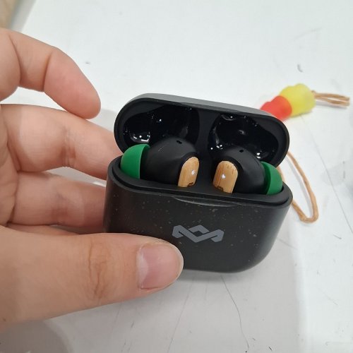 HOUSE OF MARLEY LITTLE BIRD WIRELESS BLUETOOTH EARBUDS WITH CHARGING CASE - BLACK / GREEN (MODEL: EM-JE123) image 6