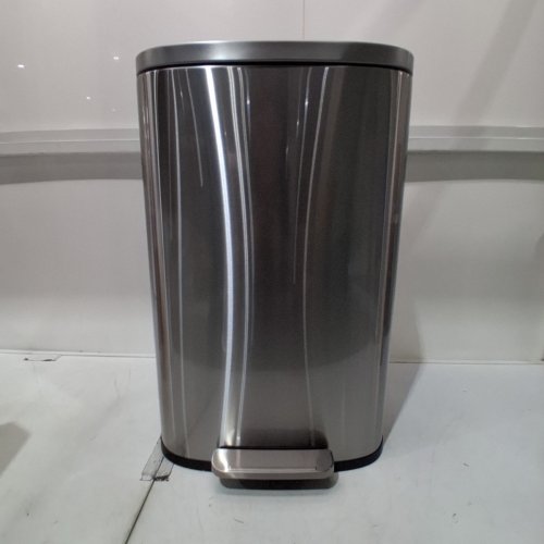 AMAZON BASICS RECTANGULAR TRASH CAN WITH SOFT-CLOSE FOOT PEDAL - 50L - NICKEL image 3