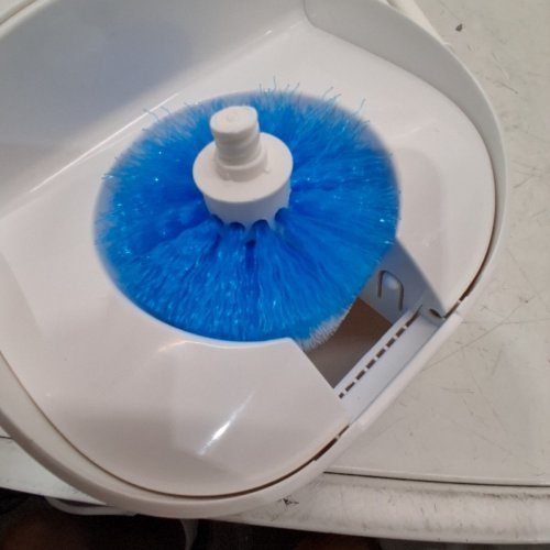 OXO GOOD GRIPS TOILET BRUSH AND PLUNGER HOLDER image 5