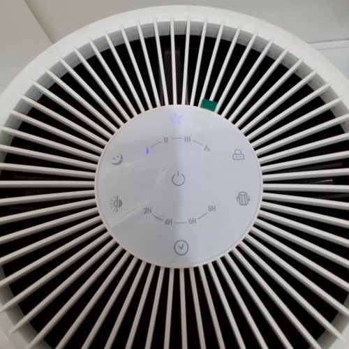 AMAZON BASICS 3-SPEED CARBON ACTIVATED AIR PURIFIER - 24V - WHITE - (MODEL: AC2224A) image 2