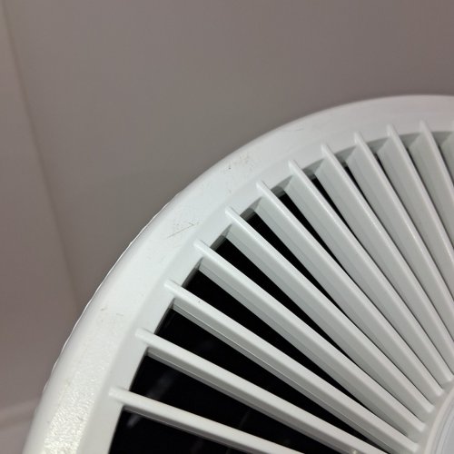 AMAZON BASICS 3-SPEED CARBON ACTIVATED AIR PURIFIER - 24V - WHITE - (MODEL: AC2224A) image 4