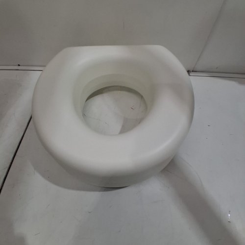 HEALTHSMART PORTABLE ELEVATED ROUND TOILET SEAT RISER WITH SLIP RESISTANT PADS - 5" RAISED - WHITE (MODEL: 522-1508-1901) image 4