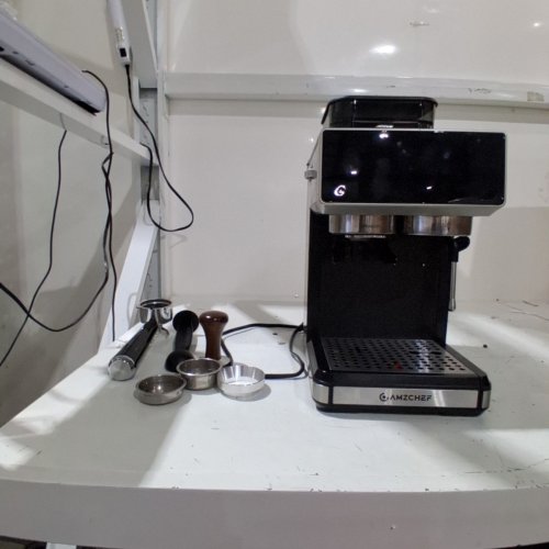 AMZCHEF HOT & COLD BREW ESPRESSO MACHINE WITH BUILT IN ADJUSTABLE GRINDER - BLACK/STAINLESS - (MODEL: CM5560) image 3