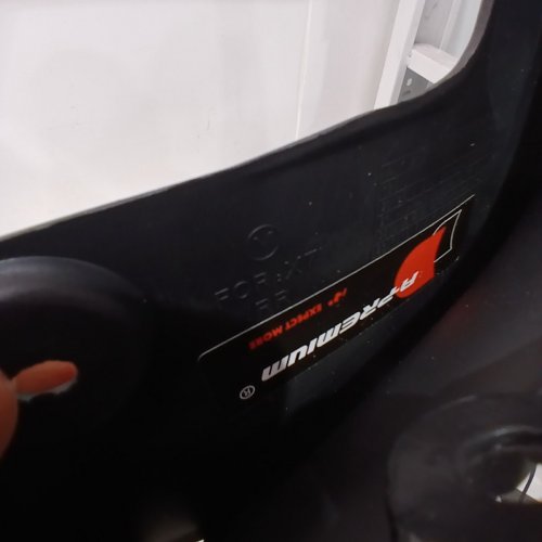 4PC A-PREMIUM MUD FLAPS - FITS BMW X7 (UNKNOWN YEARS) - BLACK image 5