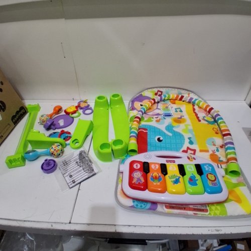 FISHER-PRICE DELUXE KICK & PLAY PIANO GYM AND MARACAS - GREEN - (MODEL: FVY57) image 3