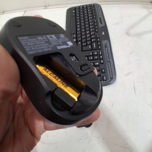 2PC LOGITECH MK320 *FRENCH CANADIAN LAYOUT* WIRELESS DESKTOP KEYBOARD AND MOUSE COMBO - BLACK (MODEL: Y-R0067) image 6