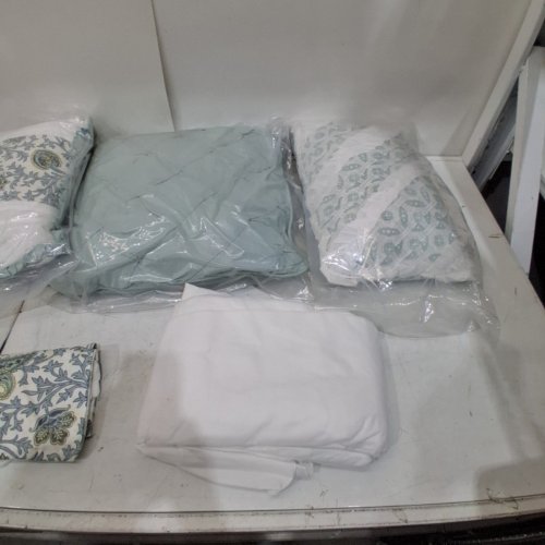 9PC MADISON PARK COMFORTER BED SET WITH DECORATIVE PILLOW - KING - GREEN/MULTICOLOURED image 3