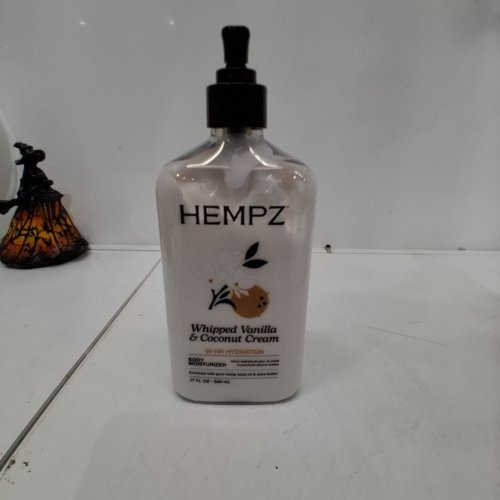 HEMPZ WHIPPED VANILLA AND COCONUT CREAM SOOTHE AND HYDRATE HERBAL BODY MOISTURIZER - 500ML image 3