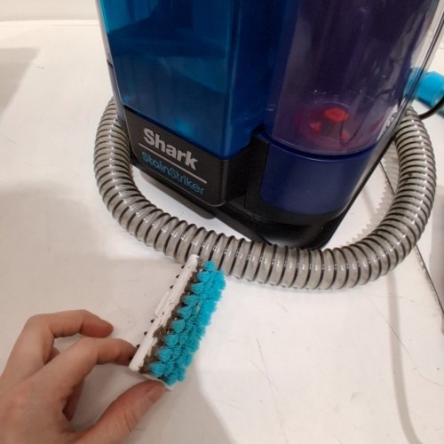 SHARK STAINSTRIKER PORTABLE CARPET CLEANER & UPHOLSTERY CLEANER - BLUE/GREY (MODEL: PX200C V5) image 4