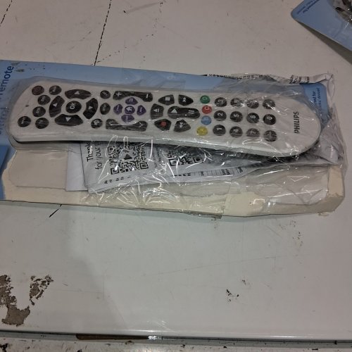 PHILIPS 4-DEVICE UNIVERSAL REMOTE CONTROL - PEARL WHITE (MODEL: SRP4222P/27) image 3