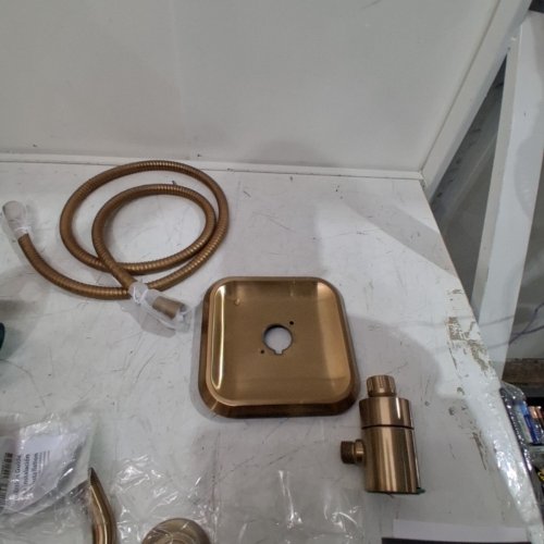 MOEN RONAN SINGLE-HANDLE MODERN SHOWER FAUCET WITH SQUARE HANDHELD RAIN SHOWER SPRAY HEAD FEATURING MAGNETIX - BRONZED GOLD - (MODOEL: 82023BZG) image 7