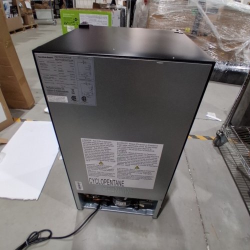 HAMILTON BEACH SINGLE DOOR COMPACT REFRIGERATOR - 3.3CU FT - BLACK (MODEL: HBR33MBKE02) image 8