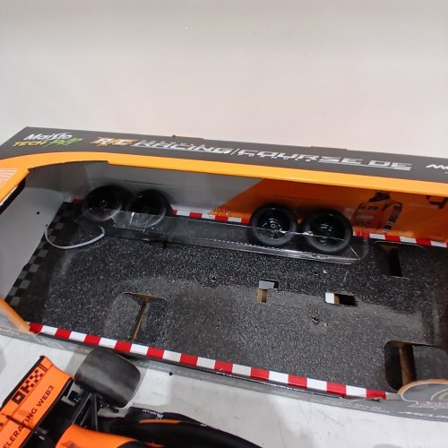 MAISTO TECH FORMULA 1 ONE LANDO NORRIS MACLAREN RC CAR - 1:10 SCALE - BLACK/ORANGE (MODEL: 1739888) image 6