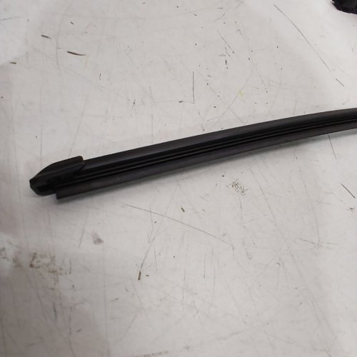 BFGOODRICH PREMIUM BEAM WIPER BLADES - 26" - BLACK (MODEL: 2013870) image 3