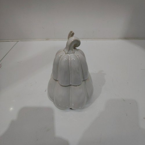 POTTERY BARN SCENTED PUMPKIN CANDLE WITH LID - PUMPKIN PIE - IVORY image 3