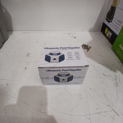 ULTRASONIC PEST REPELLER - 1067 SQ. FT - WHITE AND BLUE image 3