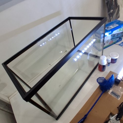 MARINA 10GAL LED AQUARIUM KIT image 5