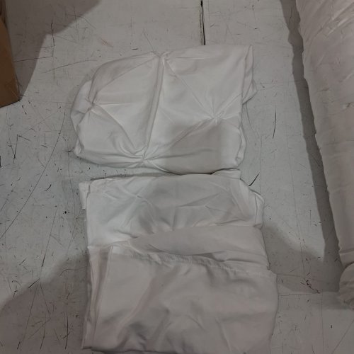 3PC AMAZON BASICS PINCH PLEAT DOWN-ALTERNATIVE COMFORTER BEDDING SET - KING - WHITE image 5