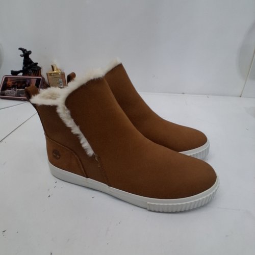 WOMEN'S TIMBERLAND FUR-LINED ANKLE BOOTS - US 8 - BROWN image 5
