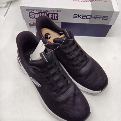 WOMEN'S SKECHERS BOUNTIFUL SWIFT FIT SHOE - SIZE 9 - BLACK image 6