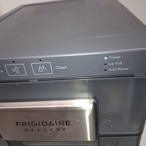 FRIGIDAIRE GALLERY COUNTERTOP NUGGET-SHAPED ICE MAKER WITH STAINLESS STEEL TRIM - 33 LBS - BLACK (MODEL: EFIC201-BLACK) image 2