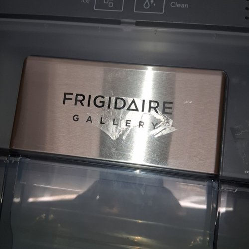 FRIGIDAIRE GALLERY COUNTERTOP NUGGET-SHAPED ICE MAKER WITH STAINLESS STEEL TRIM - 33 LBS - BLACK (MODEL: EFIC201-BLACK) image 8