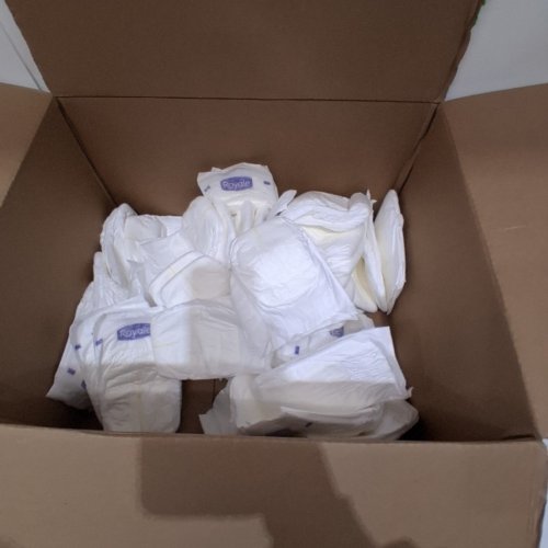 130PK ROYALE PREMIUM DIAPERS - NEWBORN - WHITE image 3