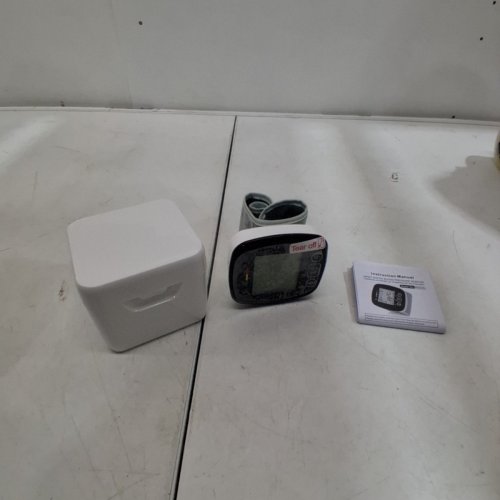 WRIST DIGITAL BLOOD PRESSURE MONITOR - BATTERY OPERATED - FITS WRISTS 5.53" TO 7.67" - WHITE/GREY (MODEL: BSX315) image 4