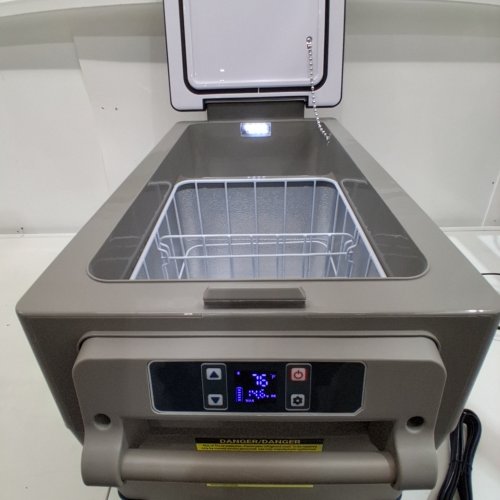 EUHOMY CAR ELECTRIC REFRIGERATOR COOLER WITH APP CONTROL - 32QT - 12V - GREY (MODEL: CF001-35GR-CAEH)) image 2