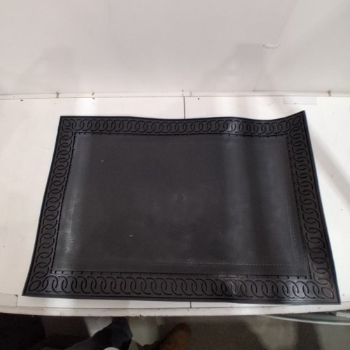 SEASONAL DOOR MAT - 19.63" X 35.43" - BLACK AND GRAY image 4